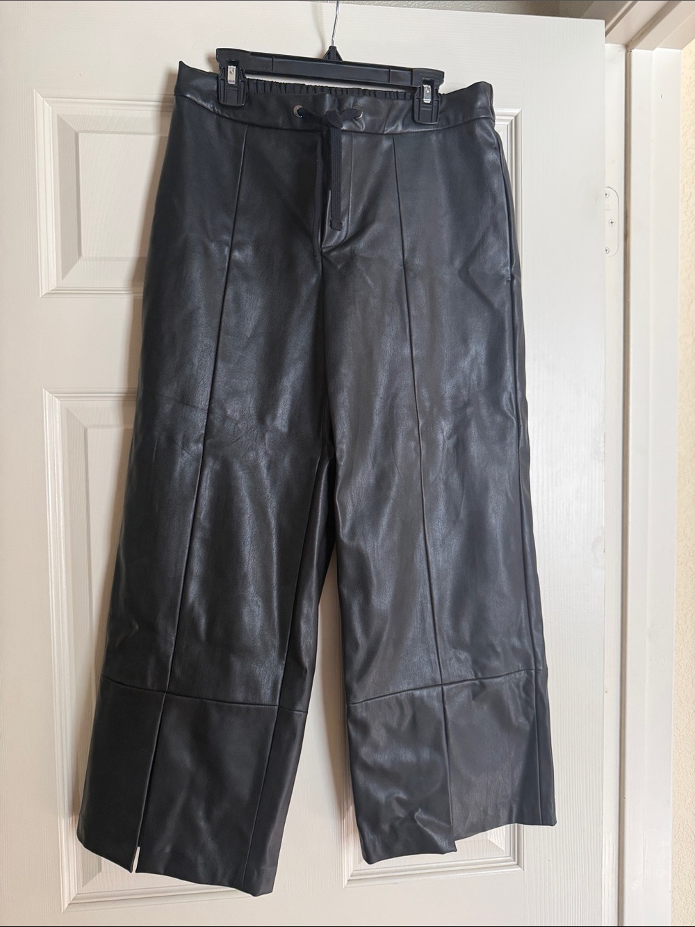 Laundry By Shelli Segal Black Cropped Faux Leather Wide-Leg Pants